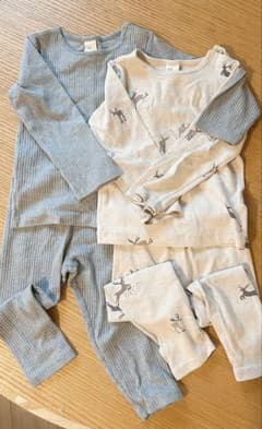 H&M ベビーパジャマセットのサムネイル