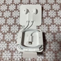iPhone イヤフォンのサムネイル