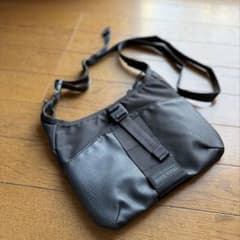 未使用級 WHITE MOUNTAINEERING BRIEFING サコッシュ 未使用級 WHITE MOUNTAINEERING BRIEFING サコッシュ - メルカリ