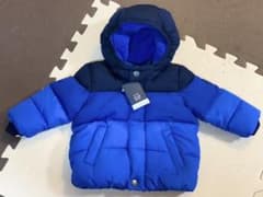 新品未使用　ベビー　キッズ　GAP アウター ダウンジャケットのサムネイル