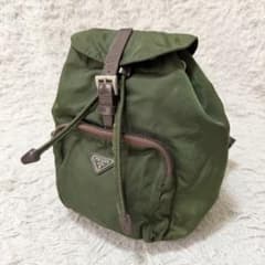 美品 PRADA リュックサック 三角ロゴプレート ナイロン グリーン