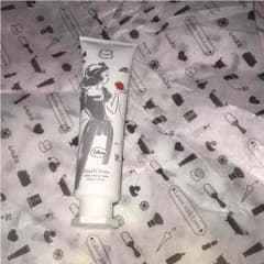ラリン ❤︎ハンドクリーム❤︎のサムネイル
