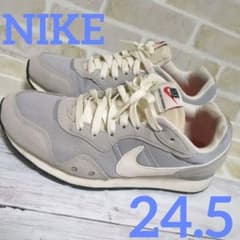 ナイキ NIKE スニーカー 24.5cm ベンチャー ランナーのサムネイル