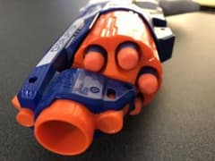 おもちゃの銃ですのサムネイル