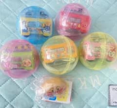 アンパンマン✴︎ガチャガチャ✴︎電車✴︎5点セット✴︎おまけ✴︎のサムネイル