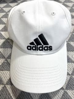 adidas キャップのサムネイル