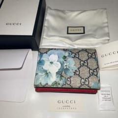 merukarikko様専用　GUCCIブルームス　二つ折り財布　コンパクト財布のサムネイル