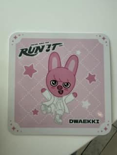 Stray Kids RUN IT空中庭園コラボコースター トゥエッキのサムネイル