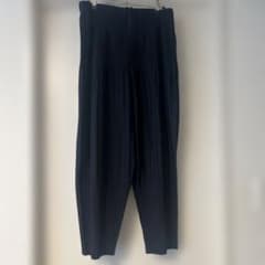 HOMME PLISSE ISSEY MIYAKE プリーツパンツのサムネイル