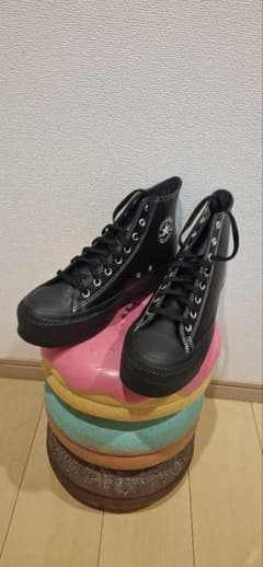 コンバース ブラック ハイカットスニーカー 合成皮革美品即購入OK値下げ交渉ありのサムネイル