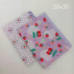 ランチョンマット 20×30 ランチクロス いちご柄 2枚セット - メルカリ