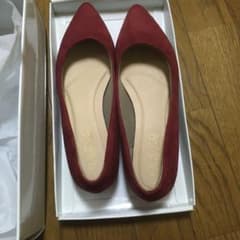 美品 ぺたんこ ローヒール パンプスのサムネイル