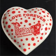 草間彌生   LOVE  FOREVERのサムネイル