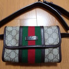 Gucci ボディバッグ GGロゴ ベージュのサムネイル
