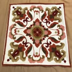 刺繍クッションカバーのサムネイル
