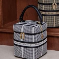 m48633909008_1.jpg?1726754780