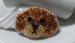 ビーズ刺繍ブローチのサムネイル