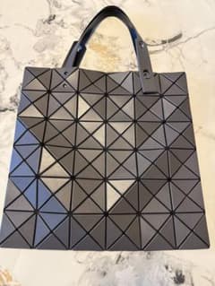 BAOBAO ISSEY MIYAKE トートバッグ マット グレー - メルカリ