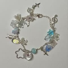 ハンドメイド チャームブレスレット 青系 蝶々 星 ト音記号　ブレスレットのサムネイル