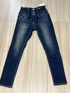 Mon！ 新品！美品！GYDA ハイウエスト スキニーデニムダークブルー Mon様専用！ 新品！美品！GYDA ハイウエスト スキニーデニムダーク
