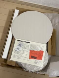 【新品】棚付き円形サイドテーブル　ホワイトのサムネイル