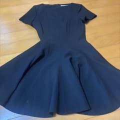 ZARA ブラック フレアワンピース 半袖のサムネイル