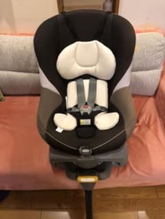 コンビ チャイルドシート タカタのサムネイル