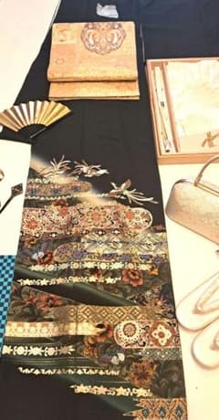 【未使用】有名作家　金銀彩刺繍　黒留袖　 慶匠金彩螺鈿袋帯　比翼仕立　フルセット 未使用❇️有名作家 螺鈿金彩刺繍 黒留袖 比翼仕立て 5つ紋 フル