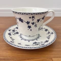 ROYAL DOULTON YORKTOWN カップ＆ソーサーのサムネイル