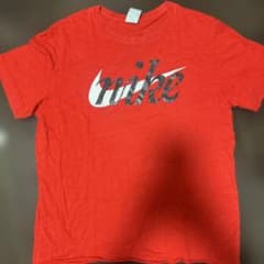 NIKE Tシャツ 赤のサムネイル