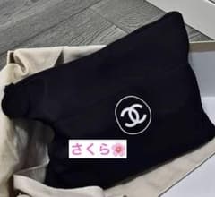 新品ノベルティ✨ソフトクッション化粧ポーチ 大容量 - メルカリ