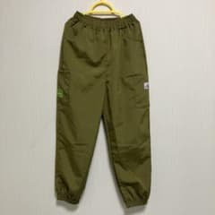 カーゴパンツ キッズ 140cm カーキ 子供　美品のサムネイル
