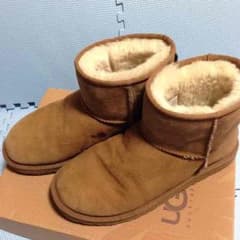 ♪sale中♪様専用UGG クラシックミニのサムネイル