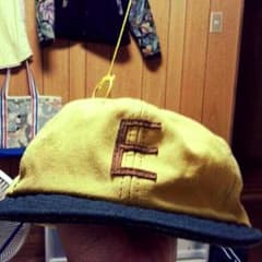DECHOのベースボールキャップのサムネイル