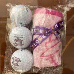 キティちゃん柄Titleistゴルフボールとミニタオルセットのサムネイル
