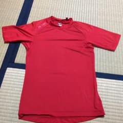 Mizuno レッド 150サイズ　アンダーシャツ　インナー キッズのサムネイル