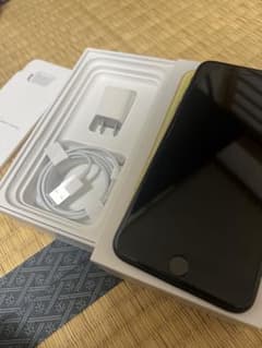 iPhone7 plus 128GB SIMフリーのサムネイル