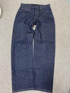 美品UNIQLOJEANSデニムパンツ