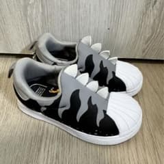 アディダス★adidas★恐竜★ダイナソー★値下げ★スニーカーのサムネイル