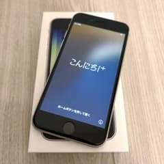 iPhone SE 第3世代 128 GB スターライトのサムネイル
