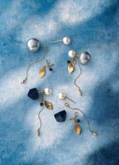 出品3/20まで※ agete 2015 クリスマス限定ピアス - メルカリ