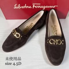 未使用 サルヴァトーレフェラガモ パンプス スエード 本革 ガンチーニ