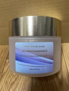 Laline ダイヤモンド ラディアンス ミネラルボディスクラブ 250g未開封のサムネイル