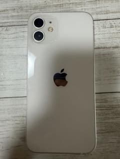 Apple iPhone 12 本体 ホワイトのサムネイル