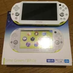 PSVITA ライムグリーン PCH-2000 ソフト付のサムネイル