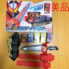 仮面ライダーセイバーDX聖剣ソードライバー&ライドブックセットのサムネイル
