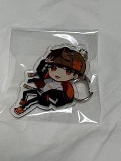 めいちゃん アクリルキーホルダー 肉チョモ - メルカリ