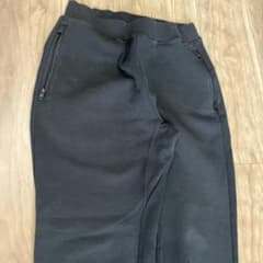 UNIQLO ブラックズボン150のサムネイル