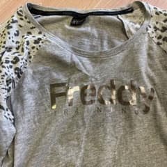 freddyのトップスになります。のサムネイル