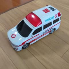 救急車ミニカー 024 赤十字　サウンドカーのサムネイル